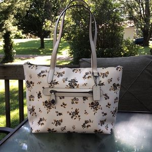 Taylor Tote
